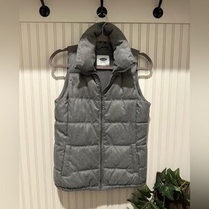 Old Navy Puffer Winter Vest - *Barely Used, Great Condition!*